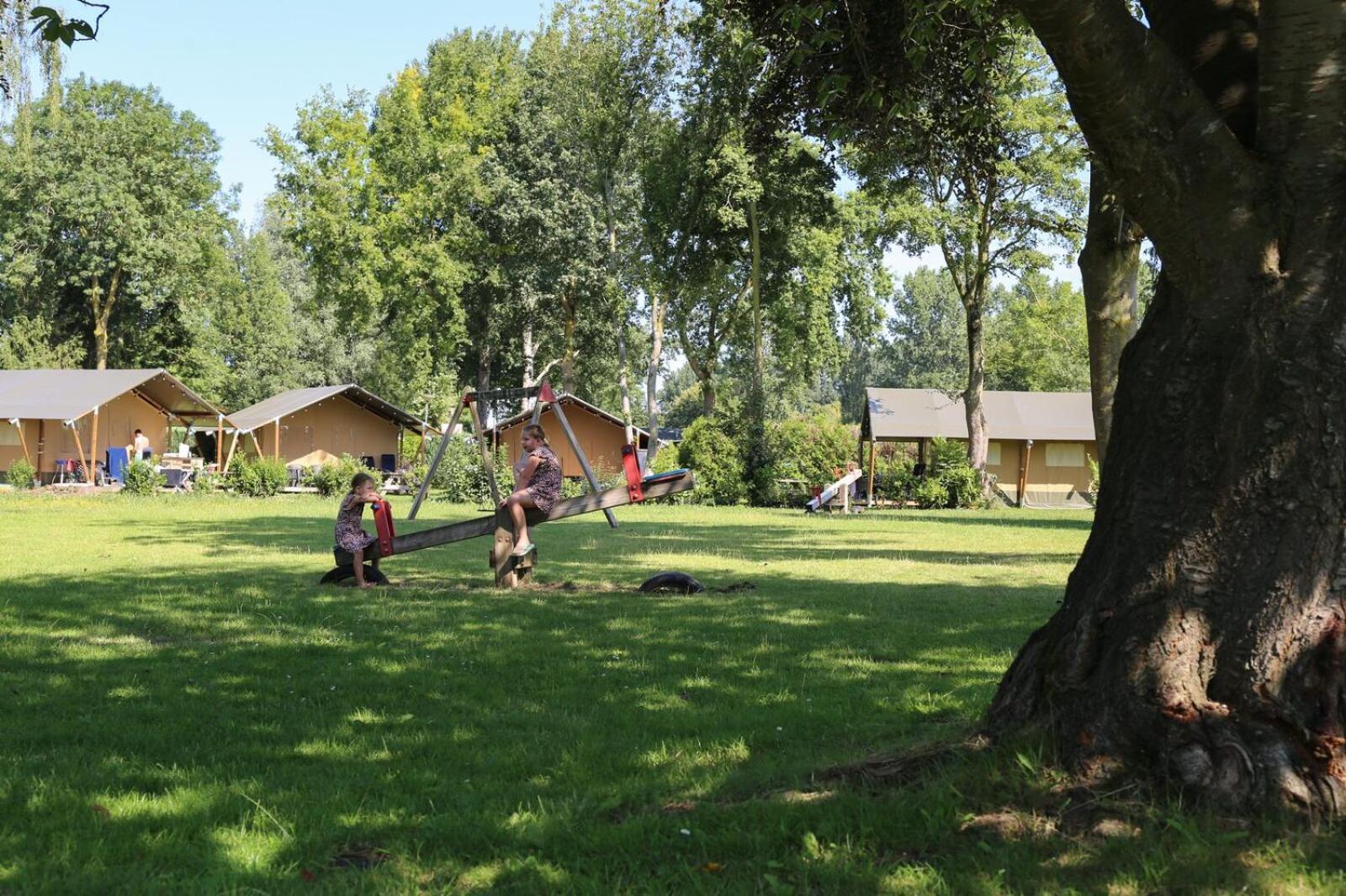 Recreatiepark En Jachthaven De Scherpenhof Terwolde Ngoại thất bức ảnh